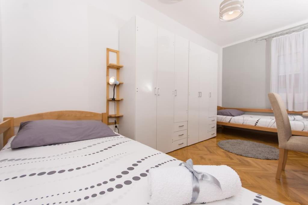 Apartment Dajana Feeling Of Home Трогір Екстер'єр фото