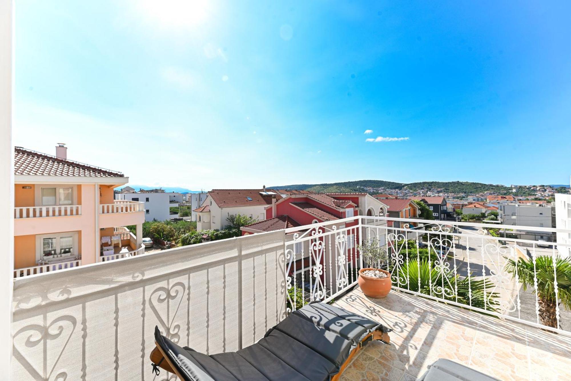 Apartment Dajana Feeling Of Home Трогір Екстер'єр фото